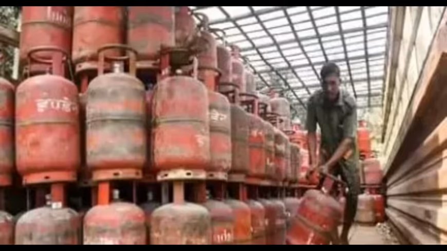 छत्तीसगढ़ में LPG सिलेंडर संकट: ऑनलाइन बुकिंग बंद, 10–12 दिन की देरी से डिलीवरी