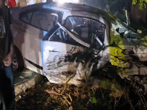 Kanker Road Accident: शादी से लौट रहे परिवार की कार भिड़ी, कॉन्स्टेबल के घर में पसरा मातम, 6 की मौत