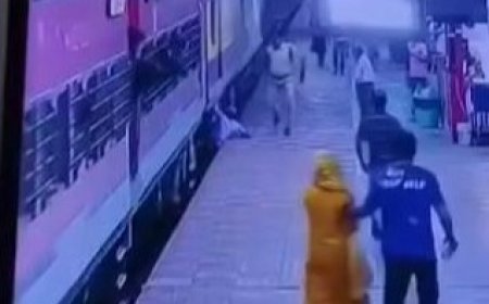 दुर्ग रेलवे स्टेशन पर बड़ा हादसा टला, चलती ट्रेन से गिरा यात्री; RPF जवान ने बचाई जान