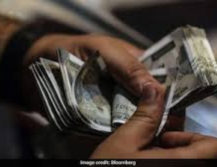 Railway Bribery Case: मेडिकल में फिट कराने के नाम पर 5 लाख मांगने वाले रेलवे अफसर और कर्मचारी जेल भेजे गए