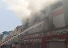 रायपुर के एमजी रोड पर ऑटोमोबाइल दुकान में भीषण आग, इलाके में मचा हड़कंप