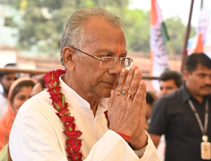 ताम्रध्वज साहू का भाजपा सरकार पर हमला, अवैध रेत उत्खनन और महंगाई को लेकर उठाए सवाल
