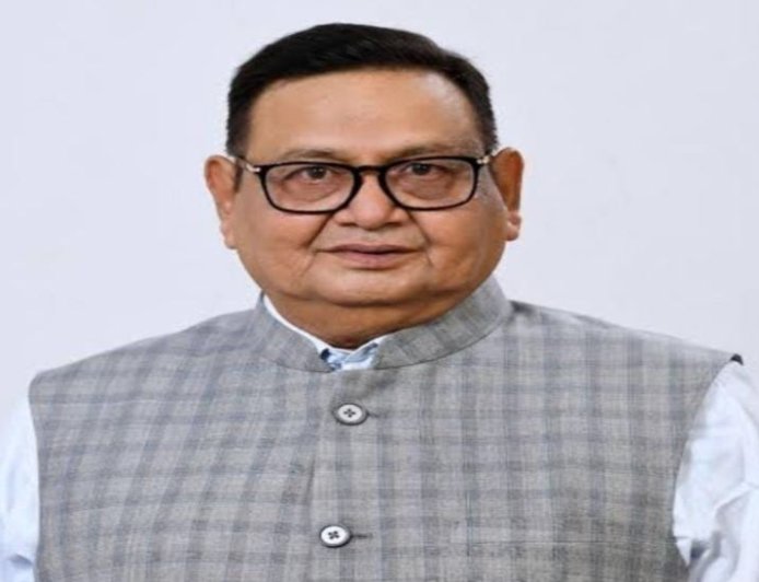 छत्तीसगढ़ शराब घोटाले में बड़ा मोड़: 3 साल से फरार कांग्रेस नेता रामगोपाल अग्रवाल ने किया सरेंडर, EOW ने लिया हिरासत में
