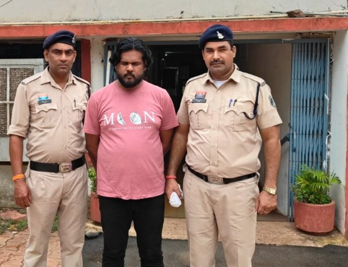 भिलाई में तंत्र-मंत्र और ट्रेडिंग के नाम पर 85 लाख की ठगी: जिन्न-प्रेत का डर दिखाया, पति की मौत के बाद भी ऐंठता रहा पैसा