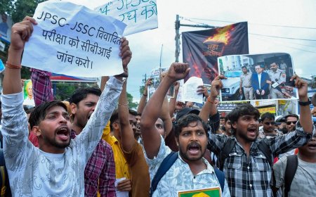 भर्ती परीक्षा में कथित गड़बड़ियों को लेकर झारखंड में प्रदर्शन तेज, छात्रों का आंदोलन हुआ उग्र