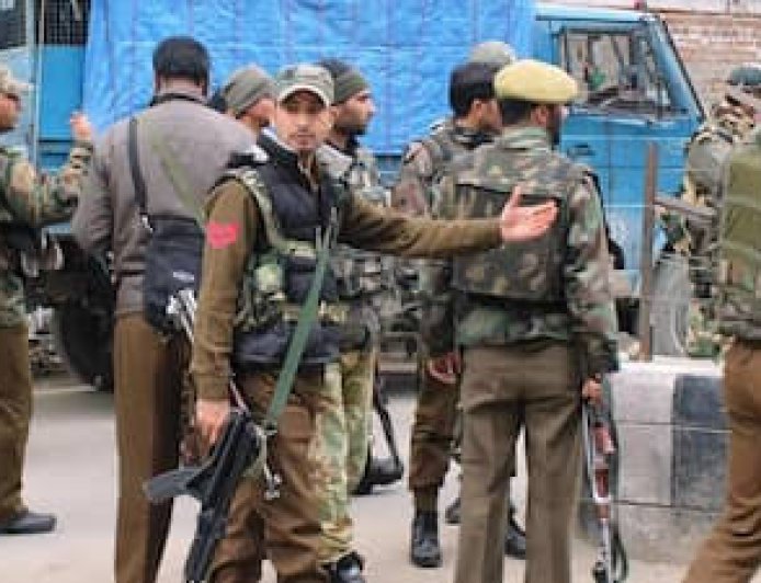 जम्मू-कश्मीर में प्रवासी मजदूरों पर आतंकी हमला, छत्तीसगढ़ के 2 श्रमिकों की गोली मारकर हत्या